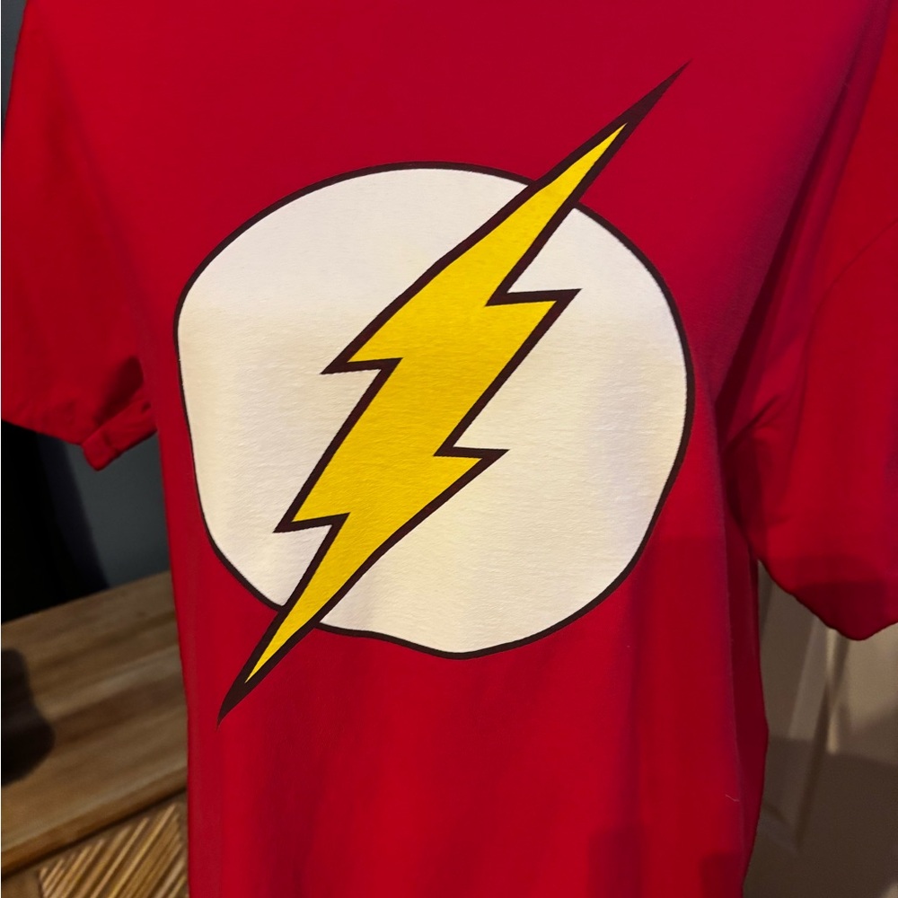 NWOT DC Comics The Flash TShirt - Picture 2 of 5